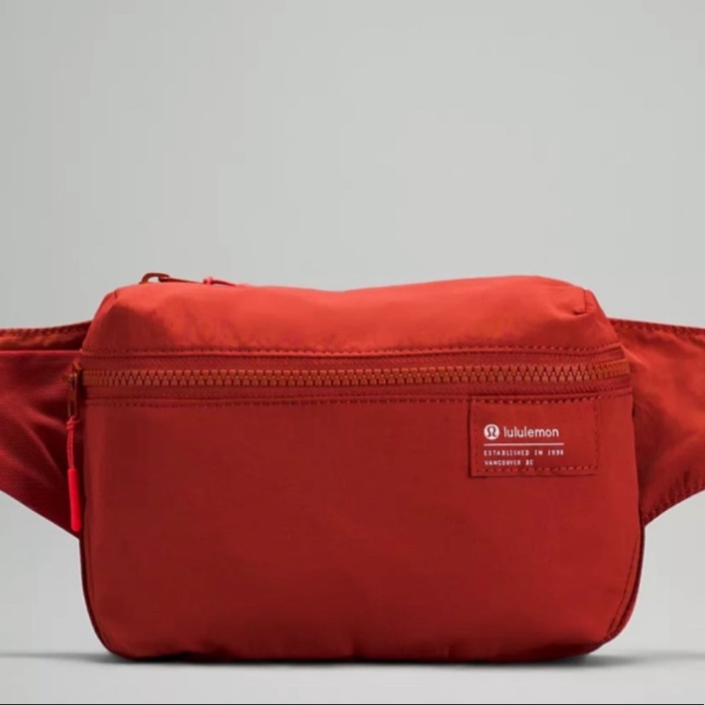 Lululemon Clean Lines Belt Bag Red!